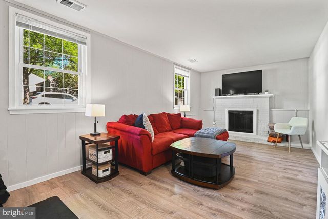 1000 HERTFORD ST, Herndon, VA 20170