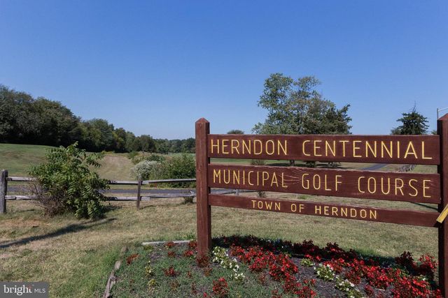 1000 HERTFORD ST, Herndon, VA 20170
