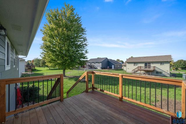 6904 W 66th St Street, Sioux Falls, SD 57106