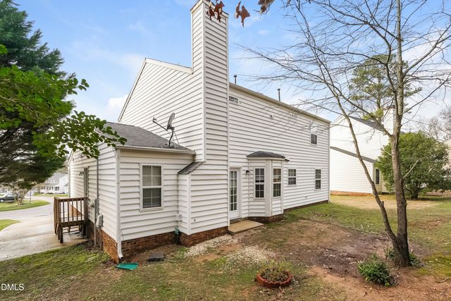 1132 Penselwood, Raleigh, NC 27604