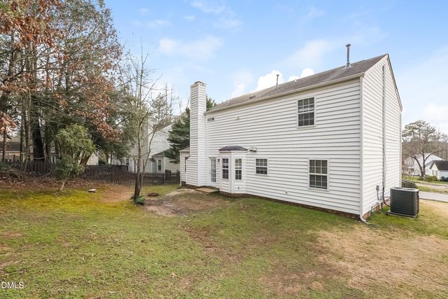 1132 Penselwood, Raleigh, NC 27604