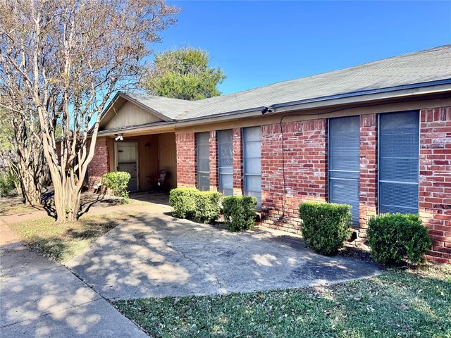 7308 Sanger Avenue A & B, Waco, TX 76712