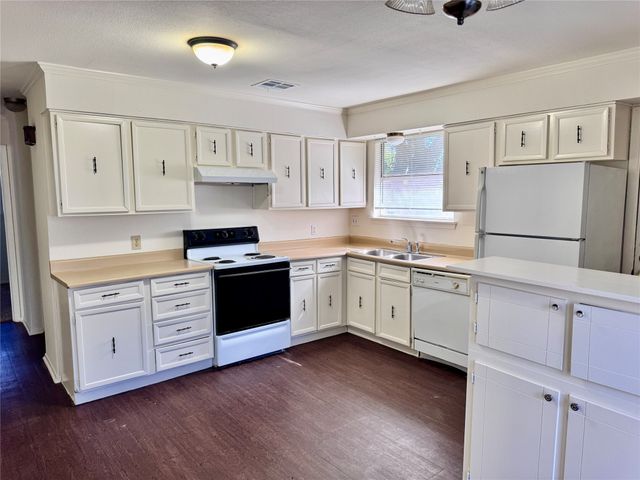 7308 Sanger Avenue A & B, Waco, TX 76712