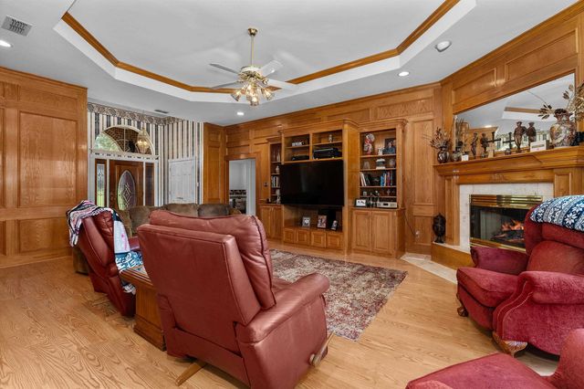 325 Clements Ranch Rd, Kilgore, TX 75662