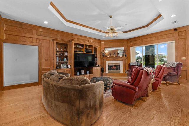 325 Clements Ranch Rd, Kilgore, TX 75662