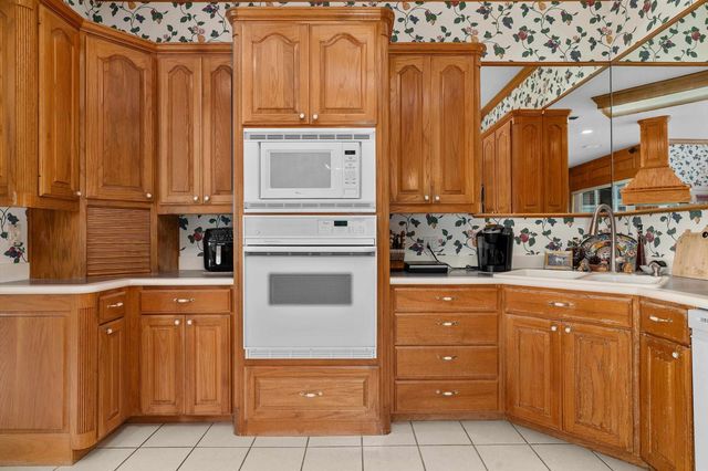 325 Clements Ranch Rd, Kilgore, TX 75662