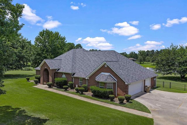 325 Clements Ranch Rd, Kilgore, TX 75662