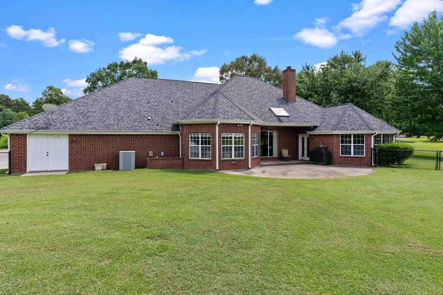 325 Clements Ranch Rd, Kilgore, TX 75662