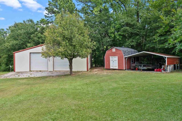 325 Clements Ranch Rd, Kilgore, TX 75662