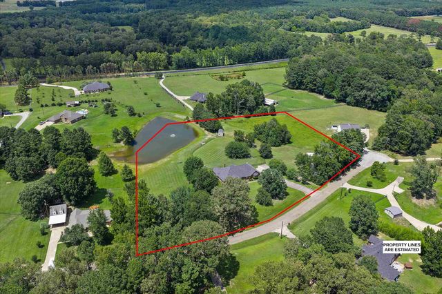 325 Clements Ranch Rd, Kilgore, TX 75662