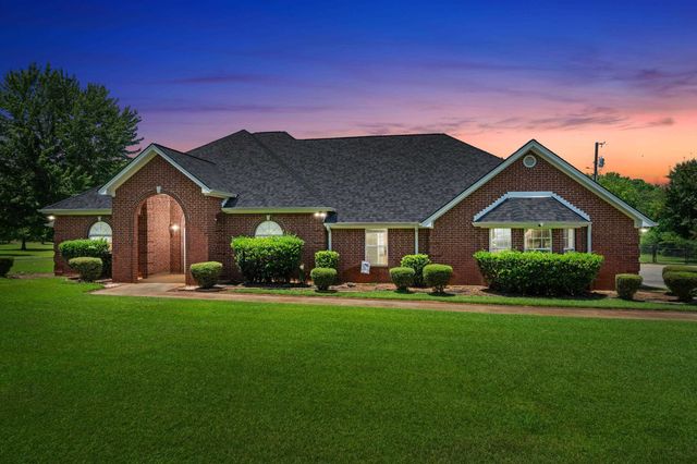 325 Clements Ranch Rd, Kilgore, TX 75662