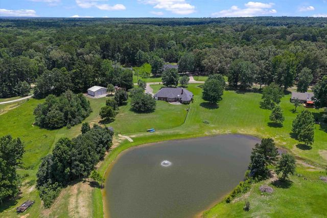 325 Clements Ranch Rd, Kilgore, TX 75662