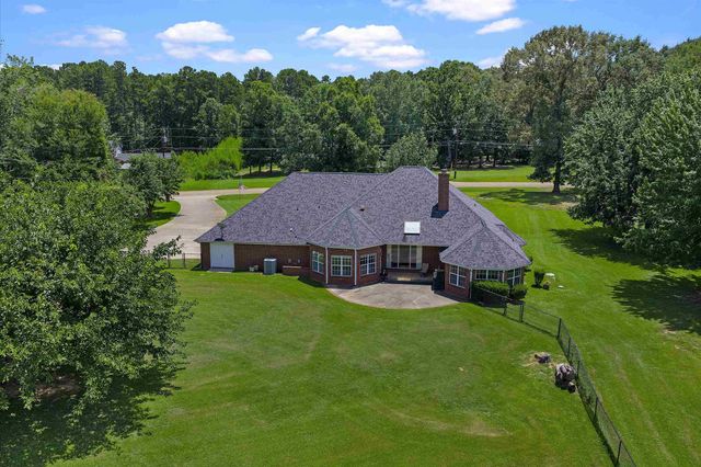 325 Clements Ranch Rd, Kilgore, TX 75662
