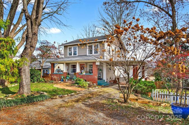 18 Princeton Drive, Asheville, NC 28806