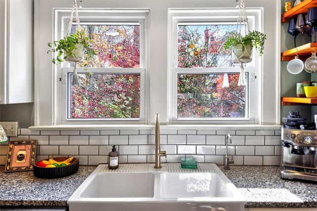 18 Princeton Drive, Asheville, NC 28806