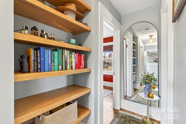 18 Princeton Drive, Asheville, NC 28806