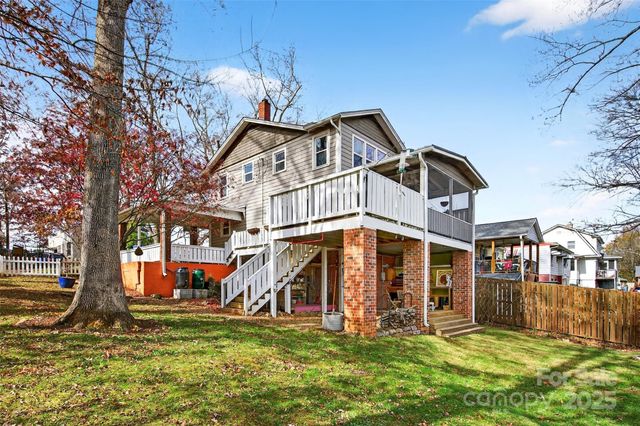 18 Princeton Drive, Asheville, NC 28806