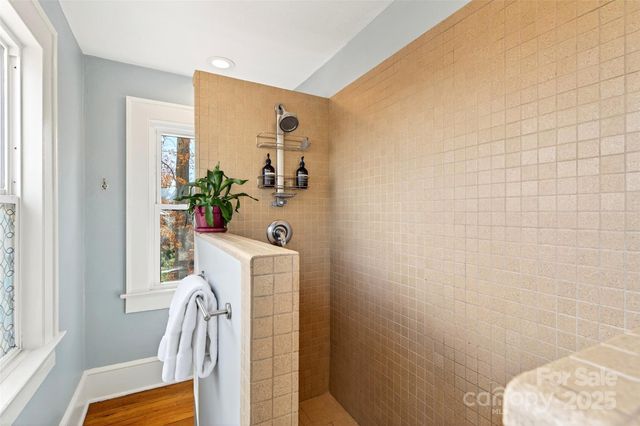 18 Princeton Drive, Asheville, NC 28806