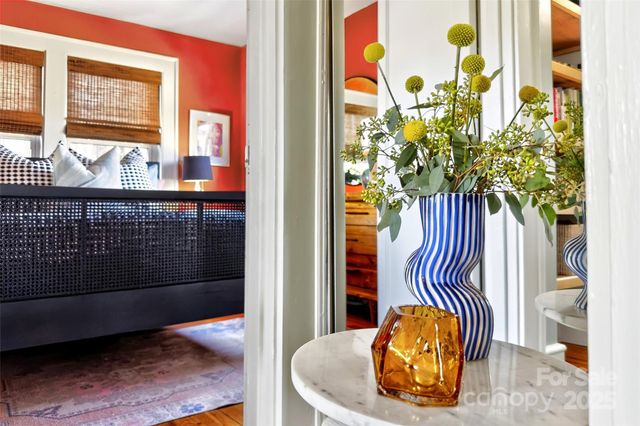 18 Princeton Drive, Asheville, NC 28806