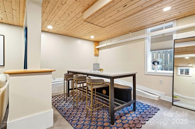 18 Princeton Drive, Asheville, NC 28806