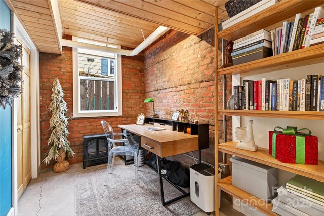 18 Princeton Drive, Asheville, NC 28806