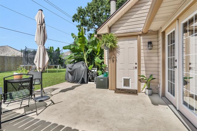 1417 S Heron Drive, Seabrook, TX 77586