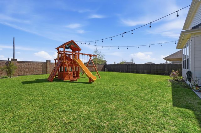 12526 Sabine Point Drive, Humble, TX 77346