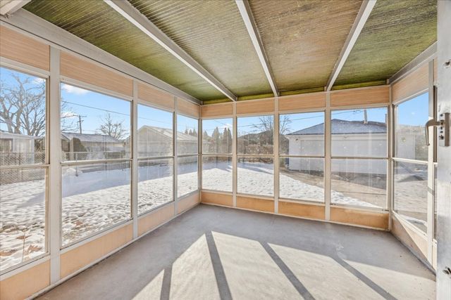 11121 Martindale Drive, Westchester, IL 60154