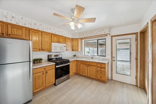 11121 Martindale Drive, Westchester, IL 60154