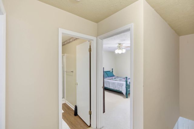 286 Donna Dr Apt B, Hendersonville, TN 37075