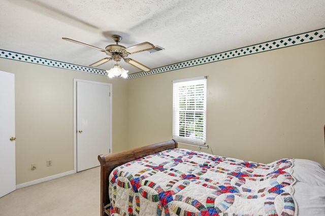 286 Donna Dr Apt B, Hendersonville, TN 37075