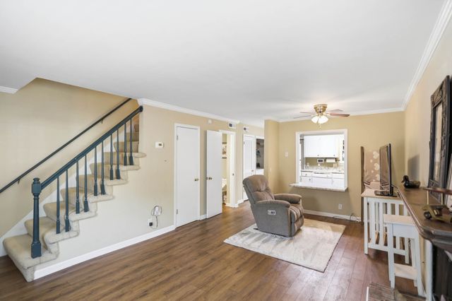 286 Donna Dr Apt B, Hendersonville, TN 37075
