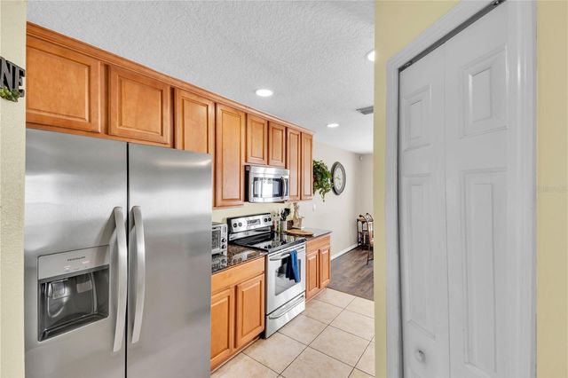 3323 THISTLEDOWN LANE, Land O Lakes, FL 34638