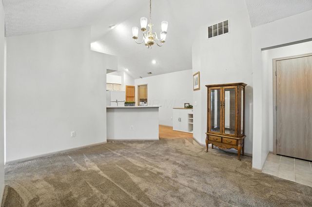 103 Abbeycross Lane, Westerville, OH 43082