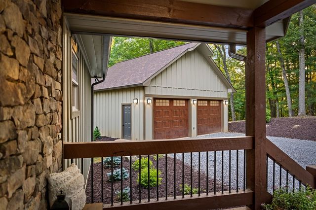 241 Wolf Creek Mountain Road, Mineral Bluff, GA 30559