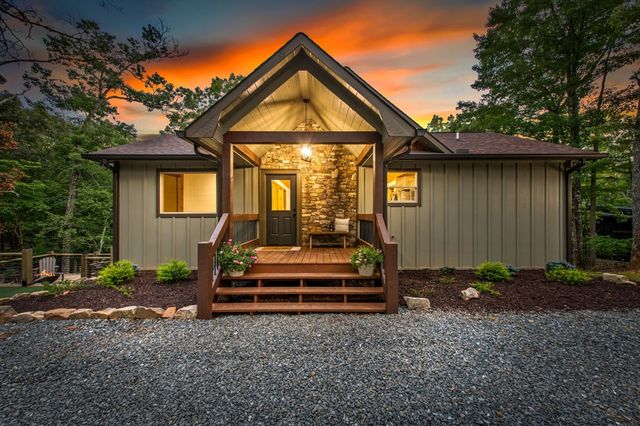 241 Wolf Creek Mountain Road, Mineral Bluff, GA 30559