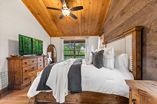 241 Wolf Creek Mountain Road, Mineral Bluff, GA 30559