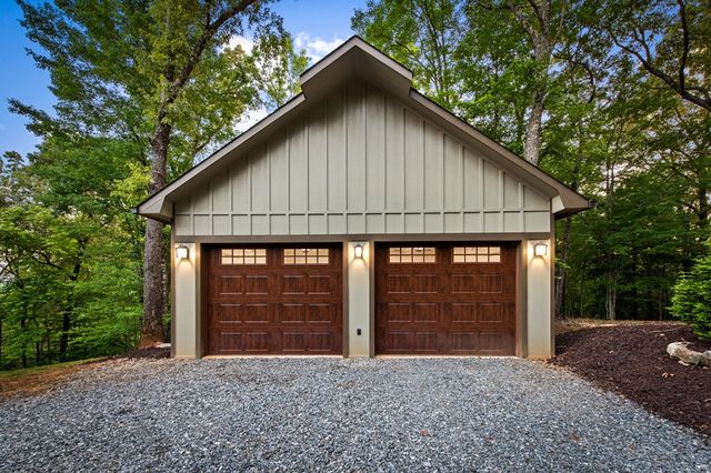 241 Wolf Creek Mountain Road, Mineral Bluff, GA 30559