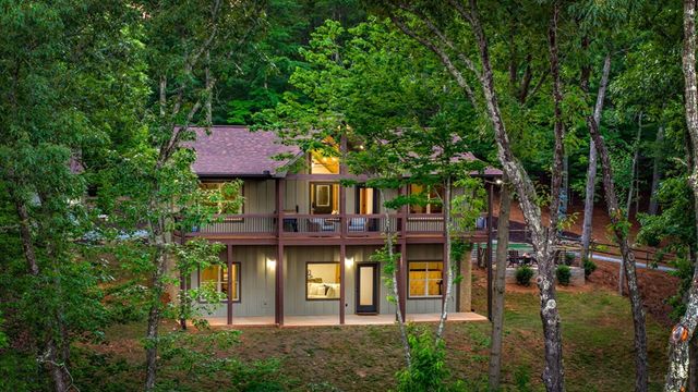 241 Wolf Creek Mountain Road, Mineral Bluff, GA 30559