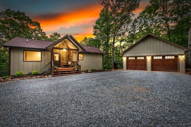241 Wolf Creek Mountain Road, Mineral Bluff, GA 30559