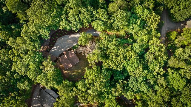 241 Wolf Creek Mountain Road, Mineral Bluff, GA 30559