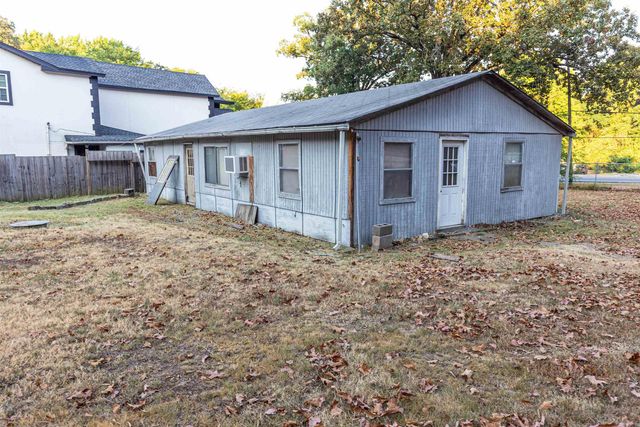 8601 Arch St Pike, Little Rock, AR 72206