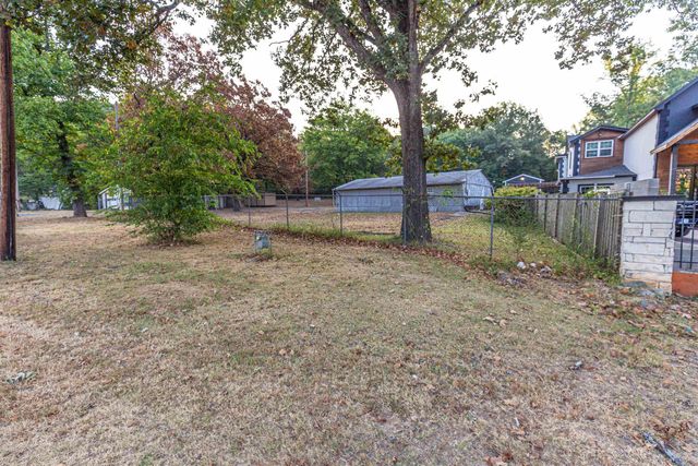 8601 Arch St Pike, Little Rock, AR 72206