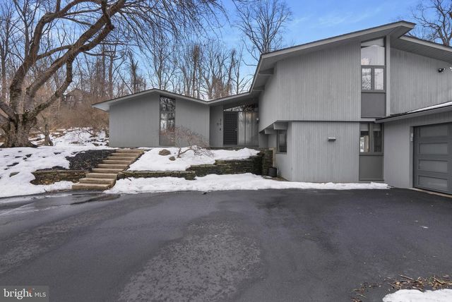 36 BLUE STONE CT, Chadds Ford, PA 19317