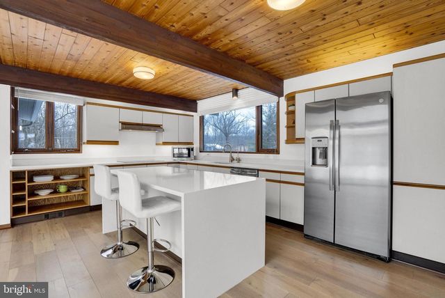 36 BLUE STONE CT, Chadds Ford, PA 19317