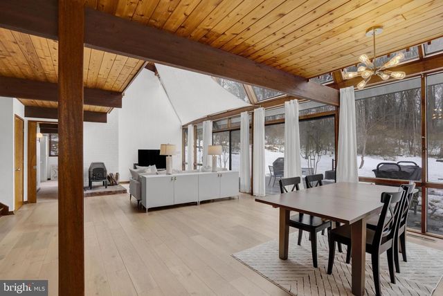 36 BLUE STONE CT, Chadds Ford, PA 19317