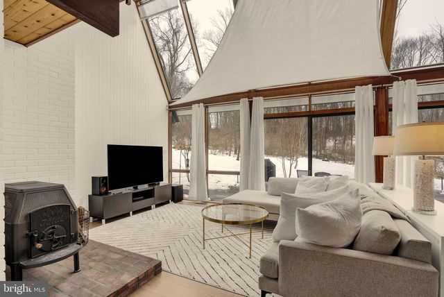 36 BLUE STONE CT, Chadds Ford, PA 19317