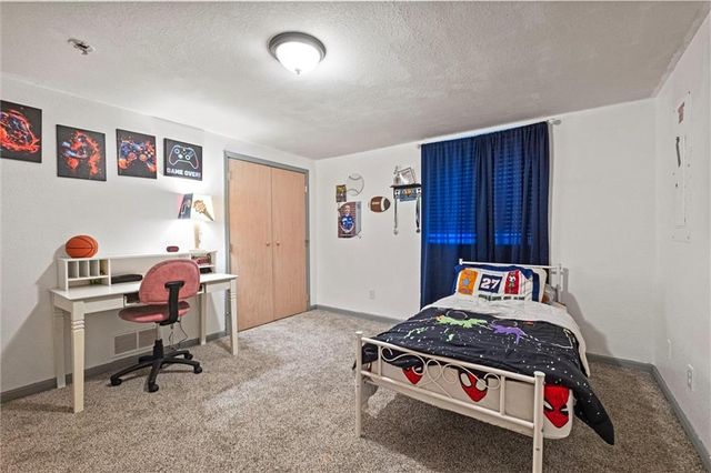 1417 5th Avenue, Leavenworth, KS 66048