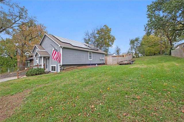 1417 5th Avenue, Leavenworth, KS 66048