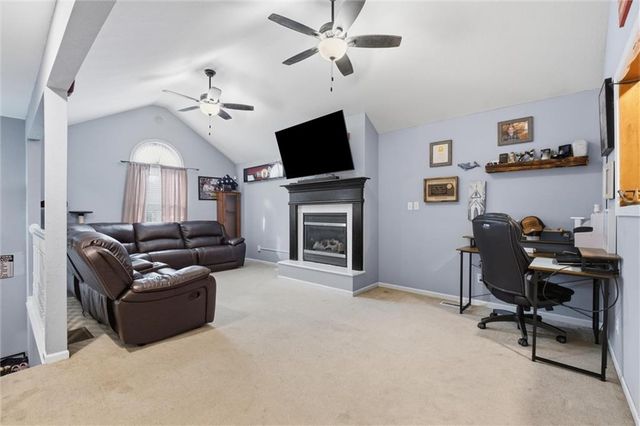 1417 5th Avenue, Leavenworth, KS 66048